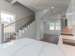 4512 Ward Street, Houston TX 77021