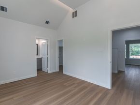 4512 Ward Street, Houston TX 77021