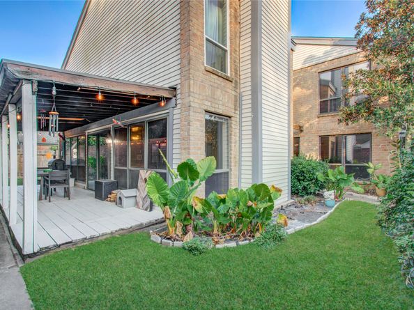 16707 Fernwood Way, Houston TX 77058