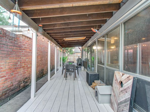 16707 Fernwood Way, Houston TX 77058