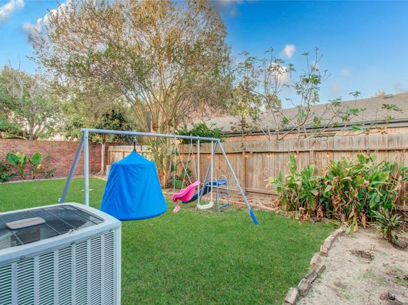 16707 Fernwood Way, Houston TX 77058