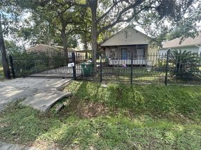 3224 Creston Drive, Houston TX 77026