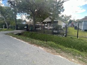 3224 Creston Drive, Houston TX 77026