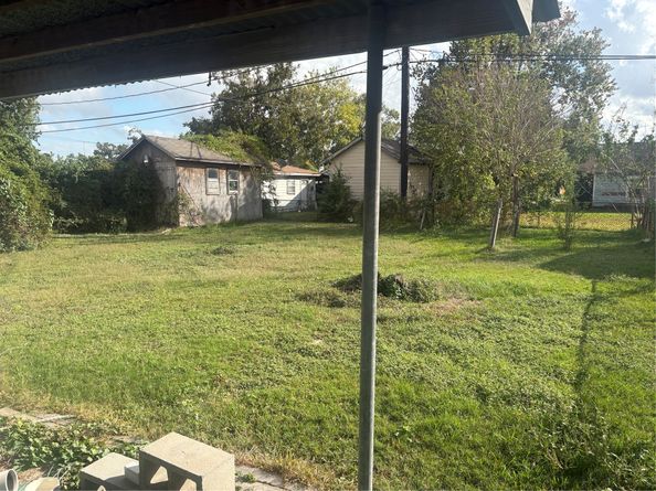 13122 Emporia Street, Houston TX 77015