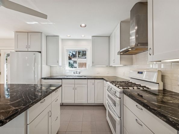 2103 Wakefield Drive, Houston TX 77018