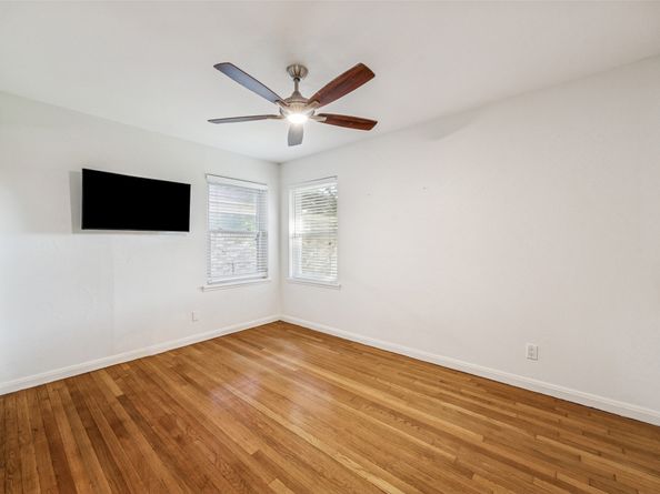 2103 Wakefield Drive, Houston TX 77018