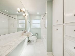 2103 Wakefield Drive, Houston TX 77018