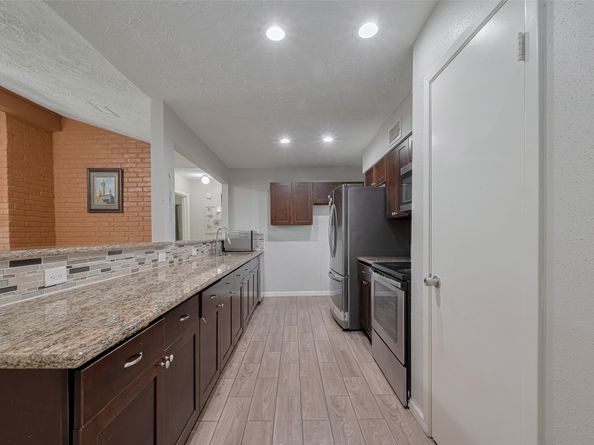 10534 Towne Square Road, Sugar Land TX 77498