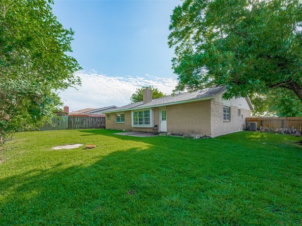 10534 Towne Square Road, Sugar Land TX 77498