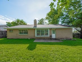 10534 Towne Square Road, Sugar Land TX 77498