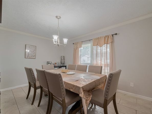 10534 Towne Square Road, Sugar Land TX 77498