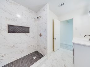 7401 Bretshire Drive, Houston TX 77016