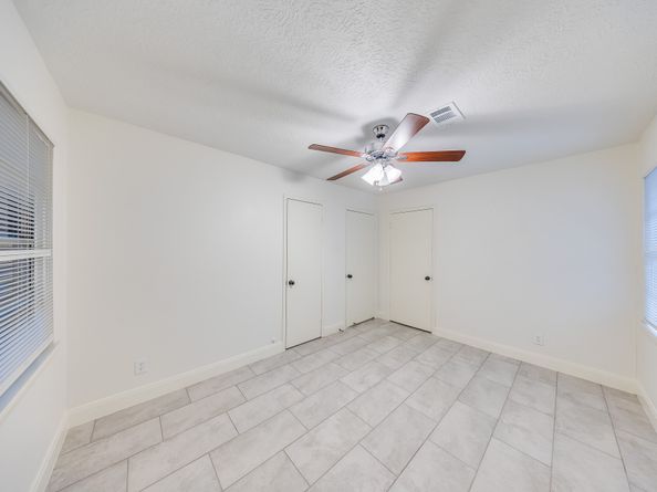 7401 Bretshire Drive, Houston TX 77016