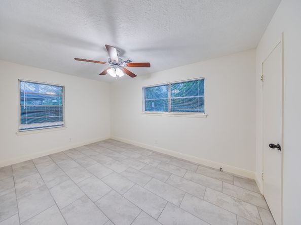 7401 Bretshire Drive, Houston TX 77016