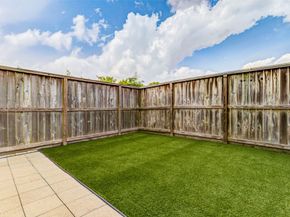 5941 South Loop E 1401, Houston TX 77033