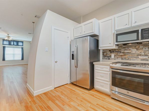 5941 South Loop E 1401, Houston TX 77033