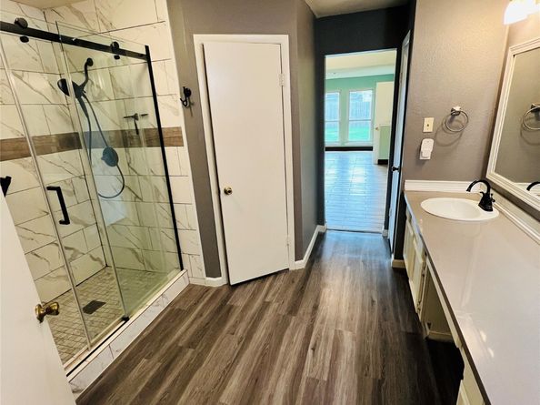 7215 La Entrada Drive, Houston TX 77083