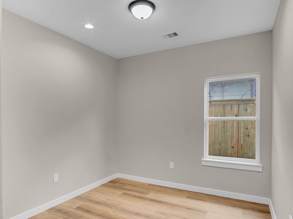 7316 Victoria Street, Houston TX 77020