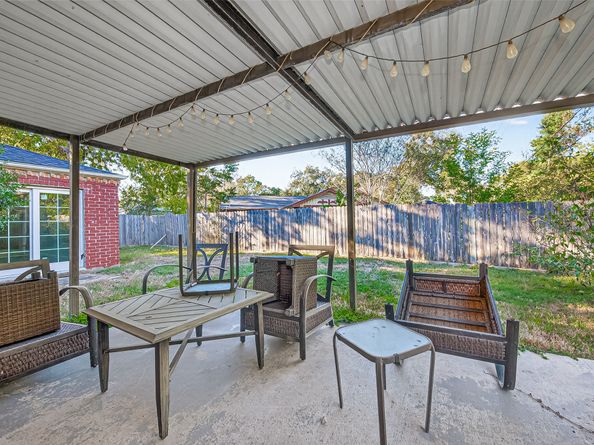 13702 Ella Lee Lane, Houston TX 77077