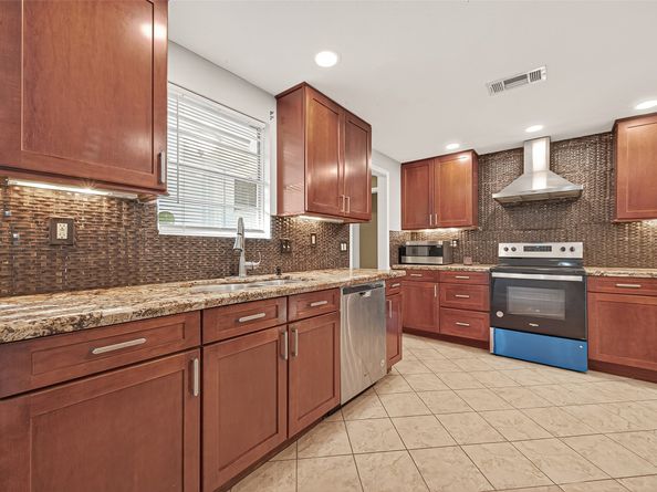 13702 Ella Lee Lane, Houston TX 77077