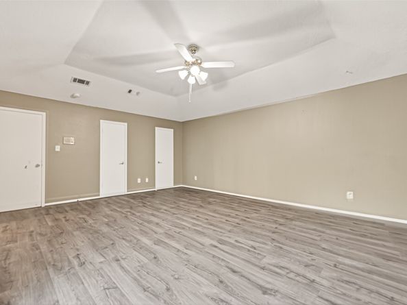 13702 Ella Lee Lane, Houston TX 77077