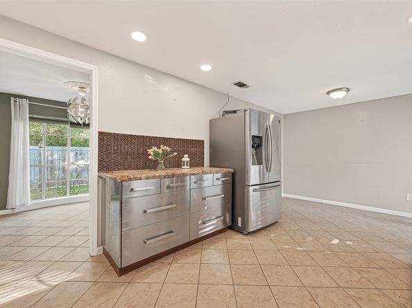 13702 Ella Lee Lane, Houston TX 77077