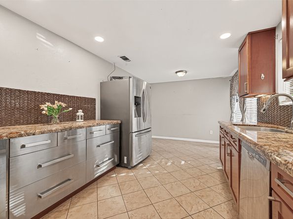 13702 Ella Lee Lane, Houston TX 77077