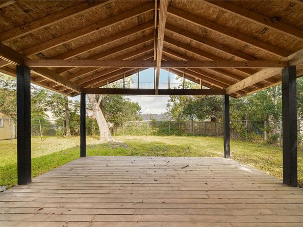 6107 Belmark Street, Houston TX 77033