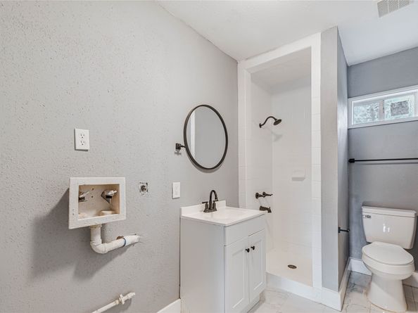 6107 Belmark Street, Houston TX 77033