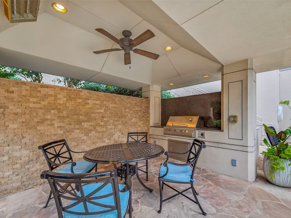 2001 Holcombe Boulevard 3305, Houston TX 77030