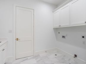 830 Azalea Street, Houston TX 77018