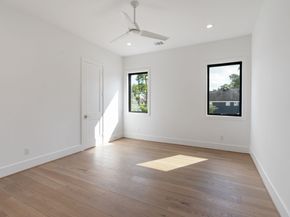 830 Azalea Street, Houston TX 77018