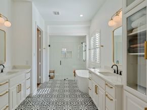 210 Greylake Place, The Woodlands TX 77354