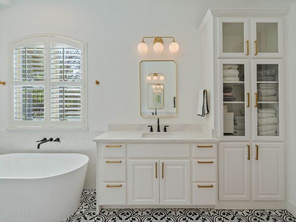 210 Greylake Place, The Woodlands TX 77354