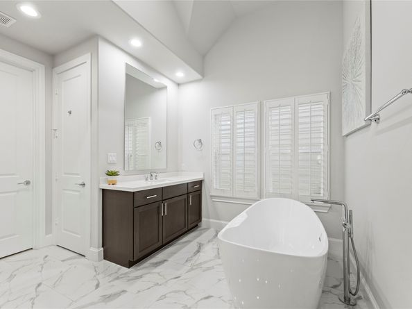 5306 S Capitol Street, Houston TX 77023
