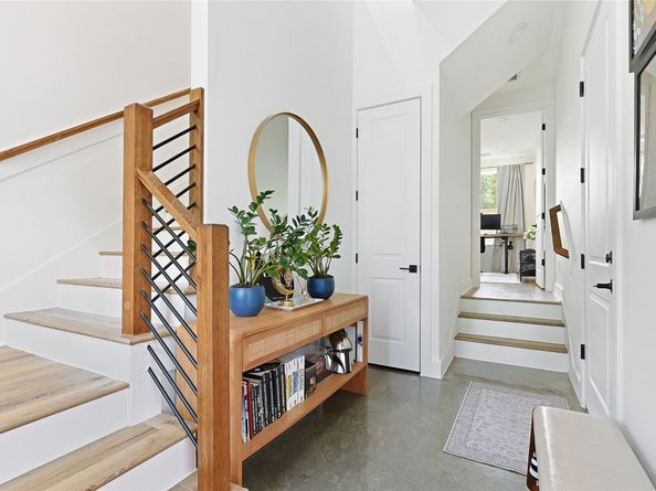 730 E 33rd Street, Houston TX 77022