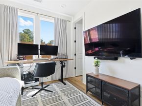 730 E 33rd Street, Houston TX 77022