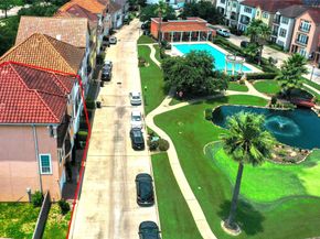 7127 Windwater Lagoon, Houston TX 77036
