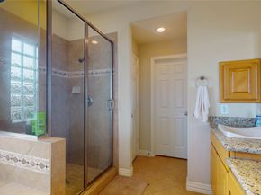 7127 Windwater Lagoon, Houston TX 77036