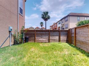 7127 Windwater Lagoon, Houston TX 77036