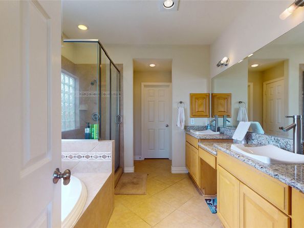 7127 Windwater Lagoon, Houston TX 77036