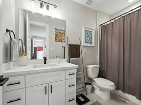 819 Woodcrest Drive, Houston TX 77018