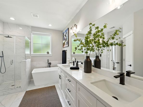 819 Woodcrest Drive, Houston TX 77018