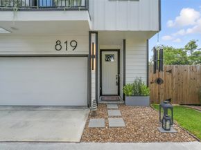 819 Woodcrest Drive, Houston TX 77018