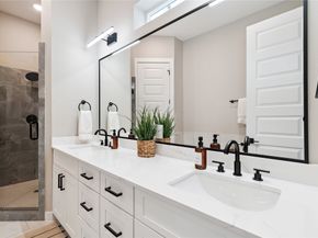 4013 Griggs Road D, Houston TX 77021
