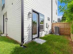 4013 Griggs Road D, Houston TX 77021