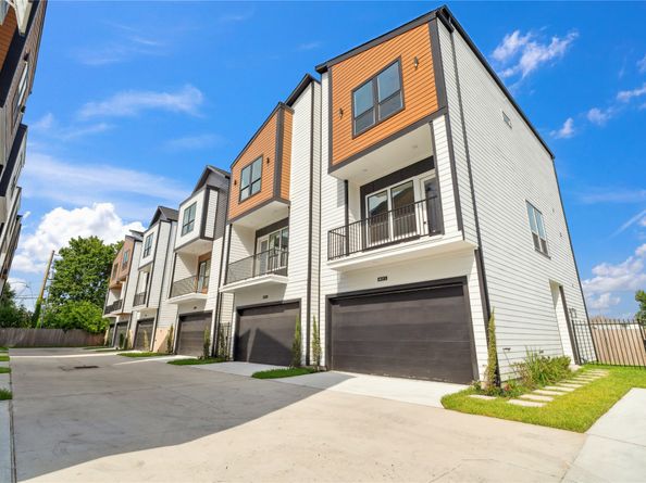 4013 Griggs Road D, Houston TX 77021
