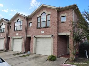 5941 South Loop E 104, Houston TX 77033