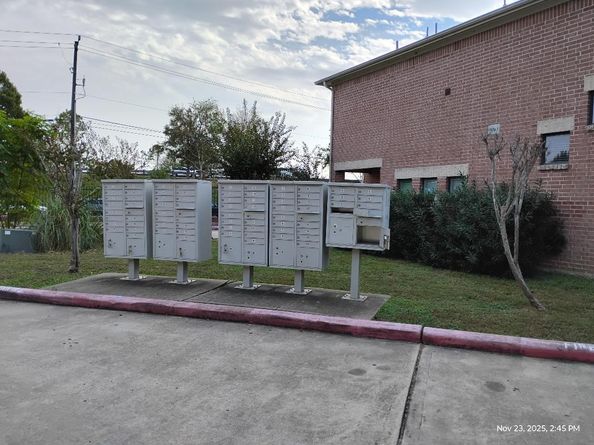 5941 South Loop E 104, Houston TX 77033