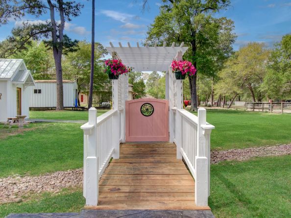 14203 Cypress Creek Boulevard, Cypress TX 77429